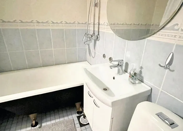 Apartment Charming In 42 M² With Pool View Helsinki