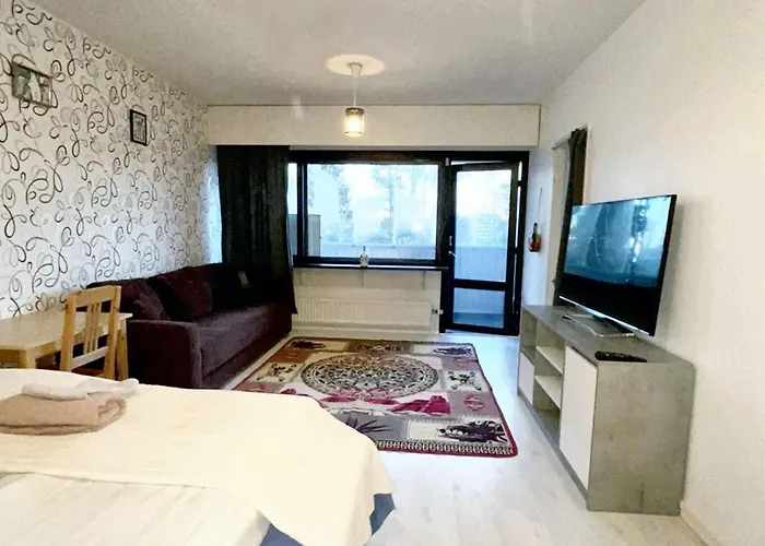 Charming In 42 M² With Pool View アパート