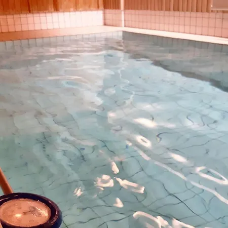 Charming In 42 M² With Pool View * Helsinki